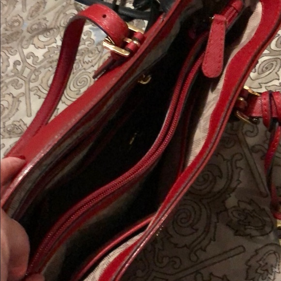 Red Michael Kors tote - Picture 2 of 5